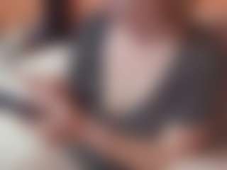 Lona Pounder's Live Sex Cam Show