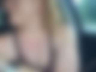 Lona Pounder's Live Sex Cam Show