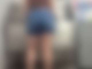 Live cam show with Lona Pounder - Anal Curvy on UwU Esports