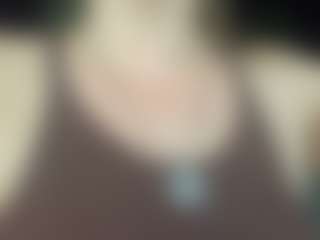 Lona Pounder's Live Sex Cam Show