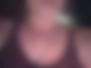 Lona Pounder's Live Sex Cam Show
