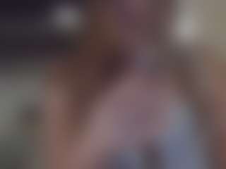 Lona Pounder's Live Sex Cam Show