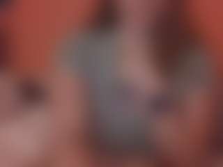 Lona Pounder's Live Sex Cam Show