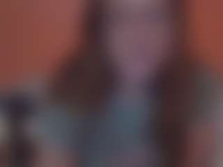 Lona Pounder's Live Sex Cam Show