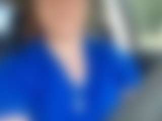 Live cam show with Lona Pounder - Hairy Pussy MILF on SpunkLive