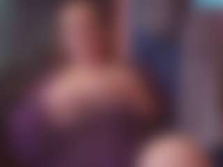 Lona Pounder's Live Sex Cam Show