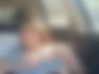 Lona Pounder's Live Sex Cam Show