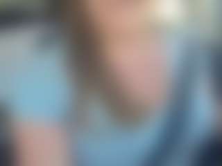 Lona Pounder's Live Sex Cam Show