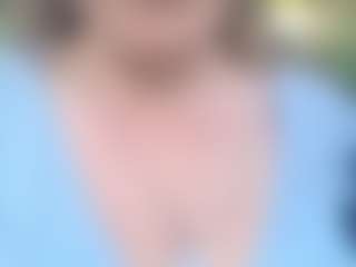 Lona Pounder's Live Sex Cam Show