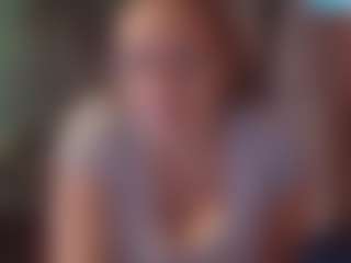 Lona Pounder's Live Sex Cam Show