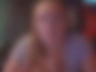 Lona Pounder's Live Sex Cam Show