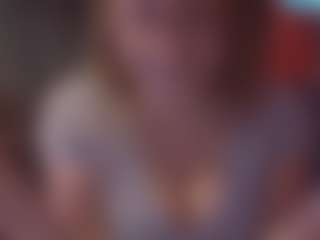 Lona Pounder's Live Sex Cam Show