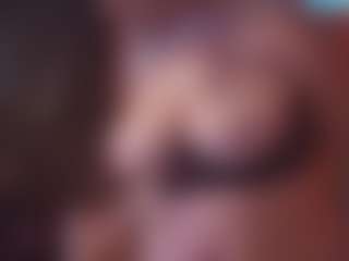 Lona Pounder's Live Sex Cam Show