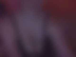 Lona Pounder's Live Sex Cam Show
