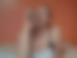 Lona Pounder's Live Sex Cam Show