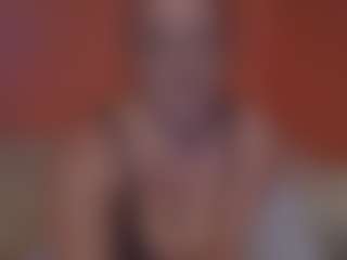 Lona Pounder's Live Sex Cam Show