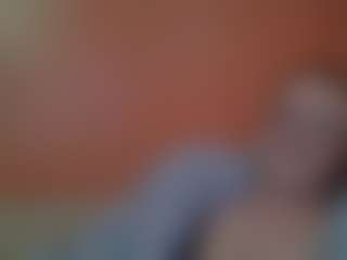 Live cam show with Lona Pounder - Flirt MILF on sexylive.show