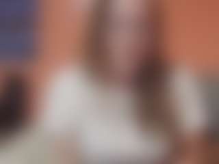 Lona Pounder's Live Sex Cam Show