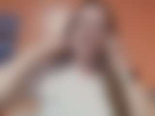 Lona Pounder's Live Sex Cam Show