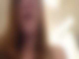 Lona Pounder's Live Sex Cam Show
