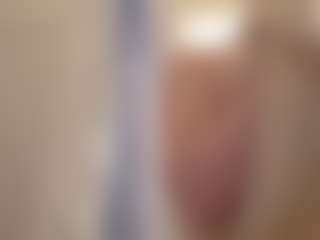 Lona Pounder's Live Sex Cam Show