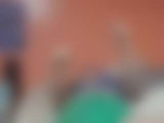 Lona Pounder's Live Sex Cam Show
