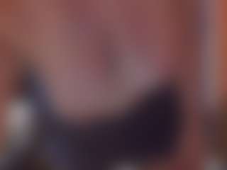 Lona Pounder's Live Sex Cam Show