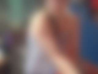 Lona Pounder's Live Sex Cam Show