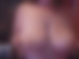 Lona Pounder's Live Sex Cam Show