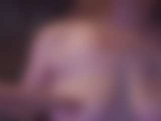 Lona Pounder's Live Sex Cam Show