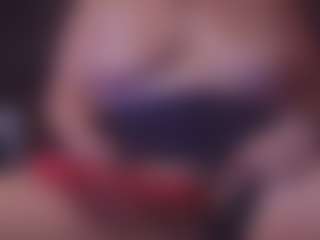 Lona Pounder's Live Sex Cam Show