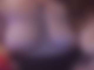 Lona Pounder's Live Sex Cam Show