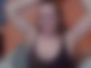 Lona Pounder's Live Sex Cam Show