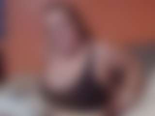 Lona Pounder's Live Sex Cam Show