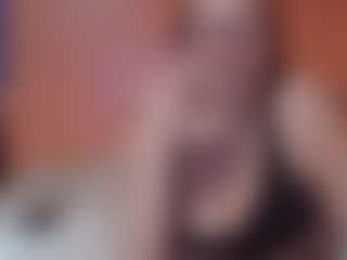 Lona Pounder's Live Sex Cam Show
