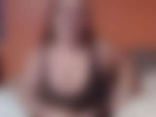 Lona Pounder's Live Sex Cam Show