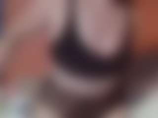 Lona Pounder's Live Sex Cam Show
