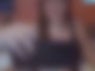 Lona Pounder's Live Sex Cam Show