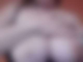 Lona Pounder's Live Sex Cam Show