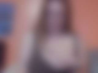 Lona Pounder's Live Sex Cam Show