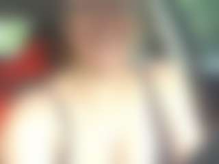 Lona Pounder's Live Sex Cam Show