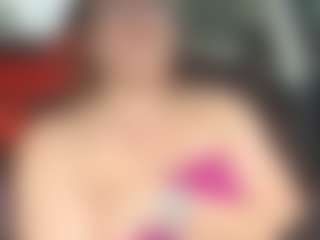Lona Pounder's Live Sex Cam Show