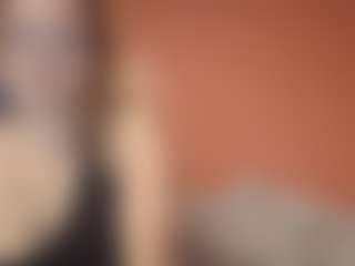 Live cam show with Lona Pounder - BBW on Camsoda