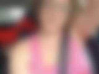 Lona Pounder's Live Sex Cam Show