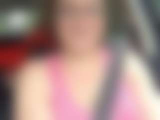 Lona Pounder's Live Sex Cam Show