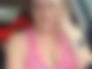 Lona Pounder's Live Sex Cam Show