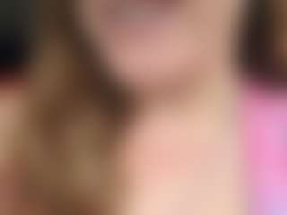 Lona Pounder's Live Sex Cam Show