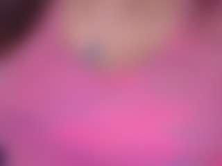 Lona Pounder's Live Sex Cam Show