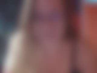 Lona Pounder's Live Sex Cam Show