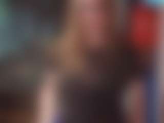 Lona Pounder's Live Sex Cam Show